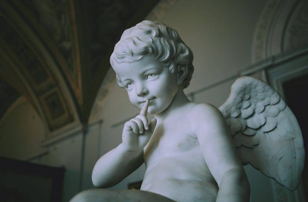 escultura ángel hermitage